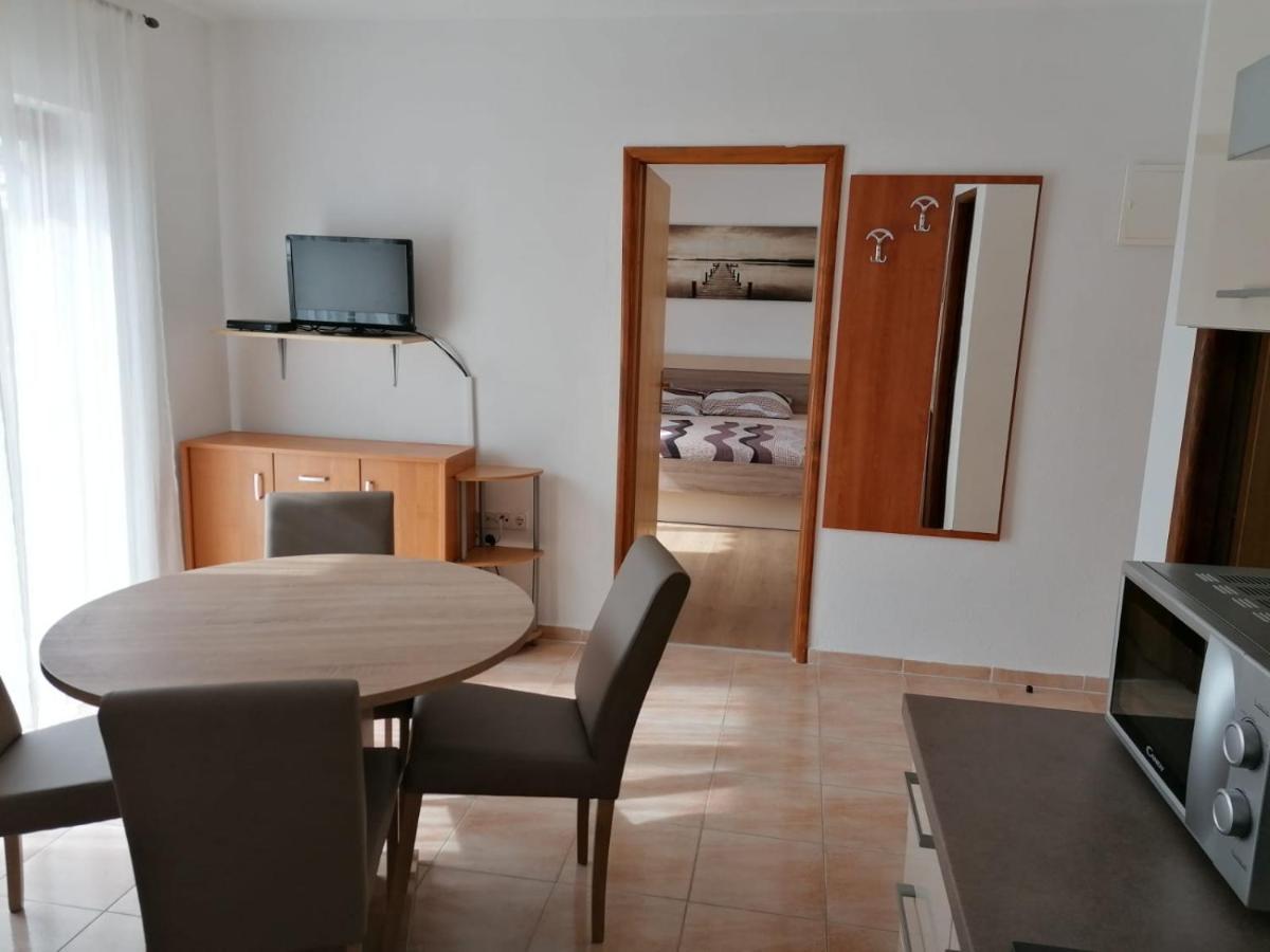 Apartment Niva นิน ภายนอก รูปภาพ