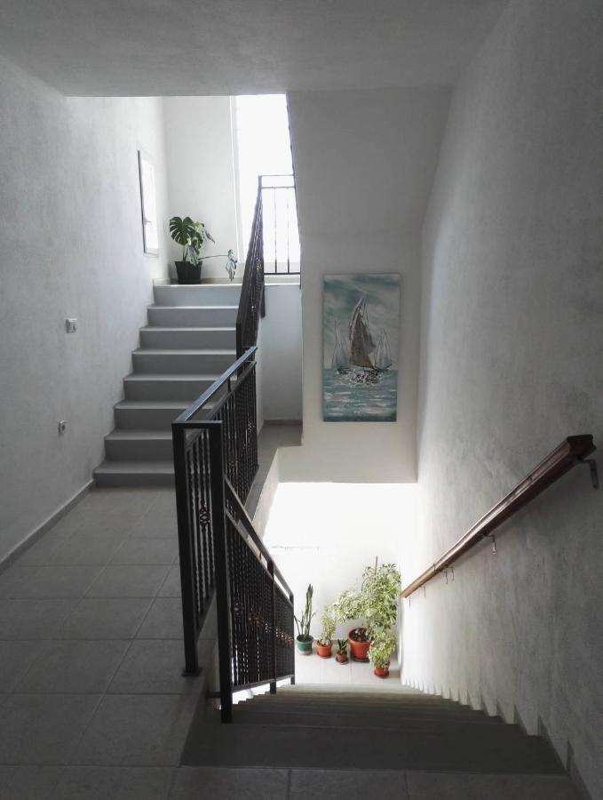Apartment Niva นิน ภายนอก รูปภาพ